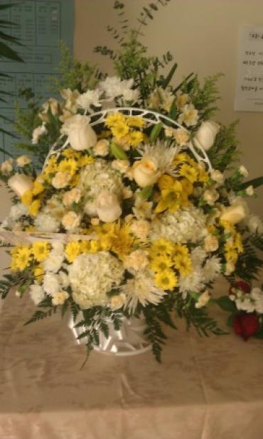 Premium Sympathy Basket