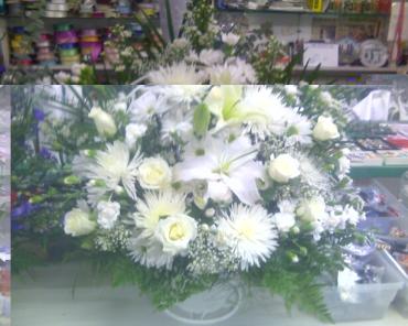 Pure White Sympathy Basket